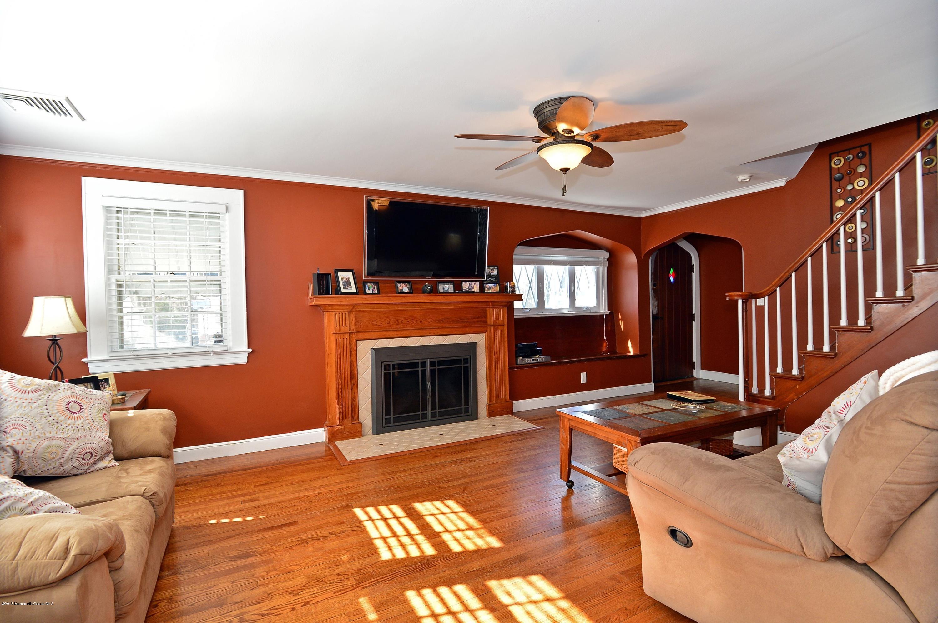 1910 Meadow Road West Belmar, NJ 07719 - Photo 17 of 27 007_Living