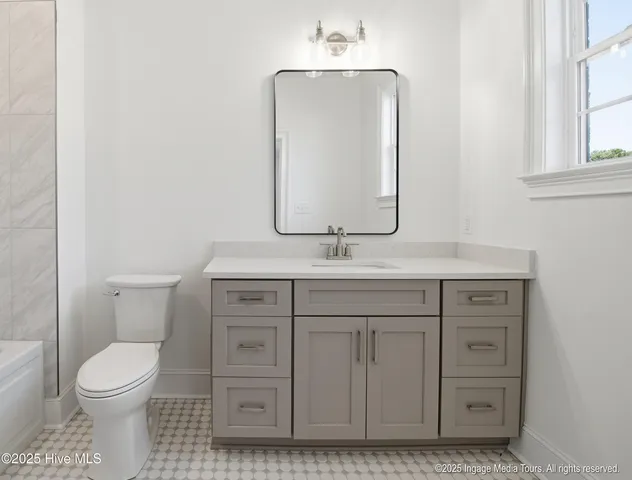 $849,900 | 700 Remington Drive, Greenville, NC 27858