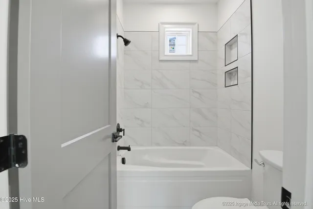 $849,900 | 700 Remington Drive, Greenville, NC 27858