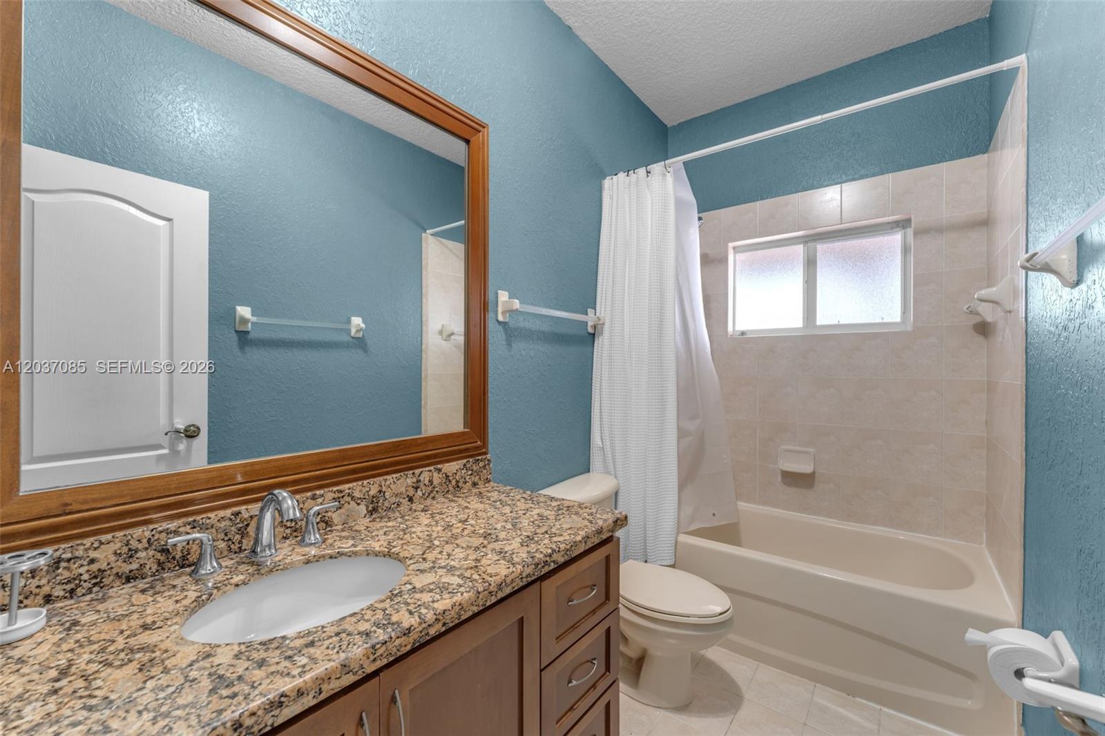 4449 Southwest 164th Path Miami, FL 33185 - Photo 18 of 40