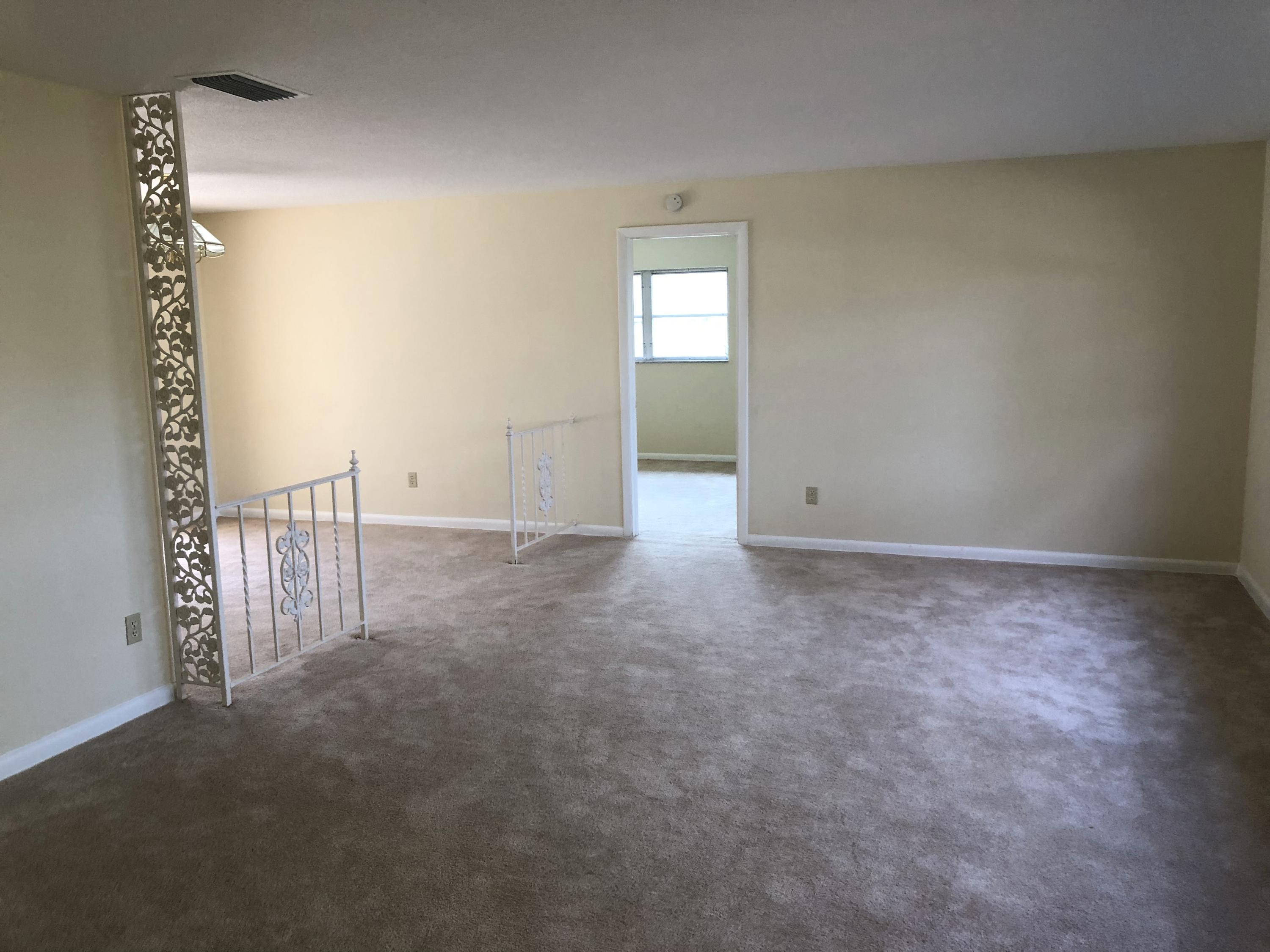 305 Glen Ridge Road Cocoa, FL 32926 - Photo 3 of 15 IMG_6059