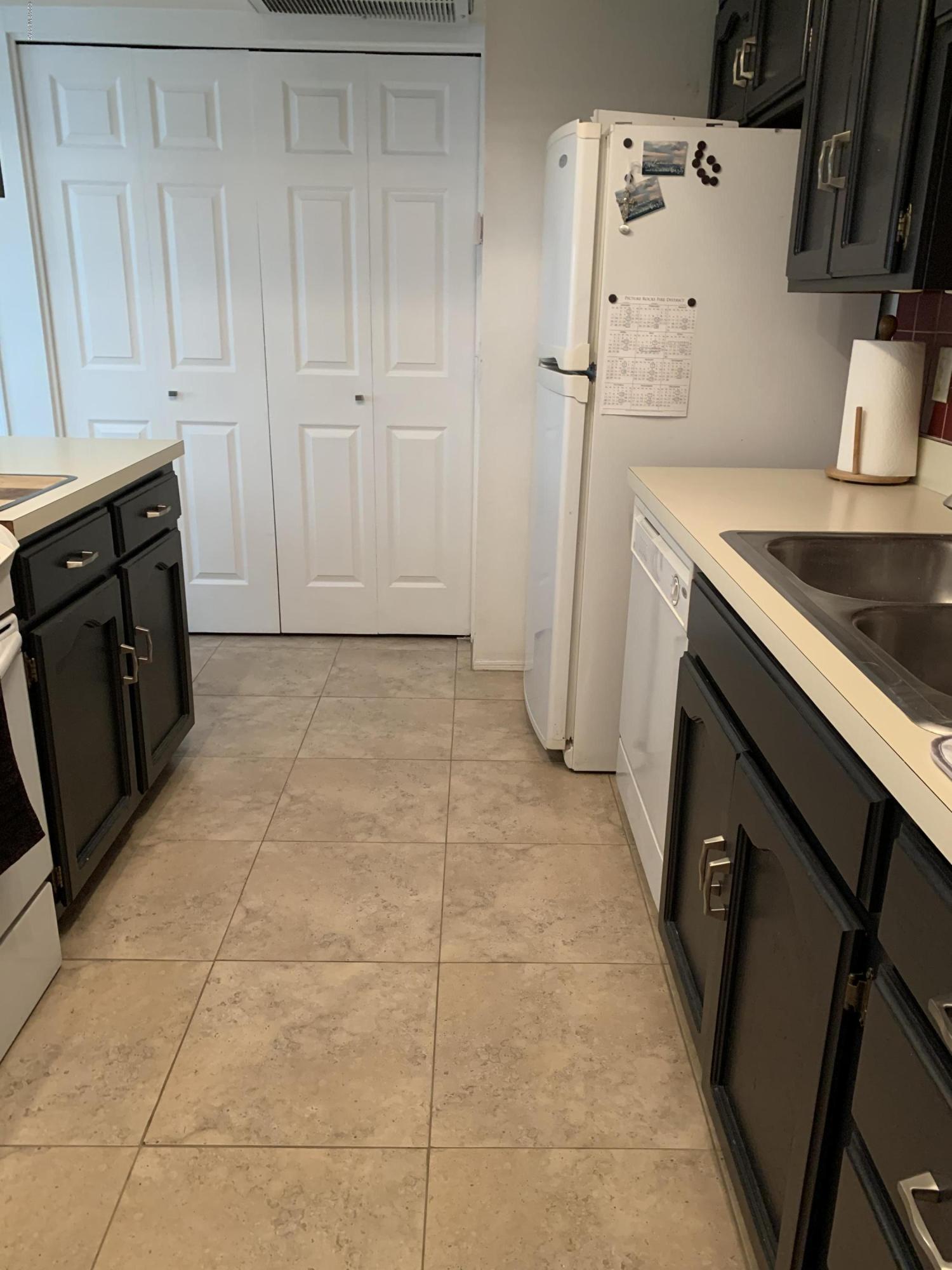 1200 East River Road, Unit A13 Tucson, AZ 85718 - Photo 10 of 29