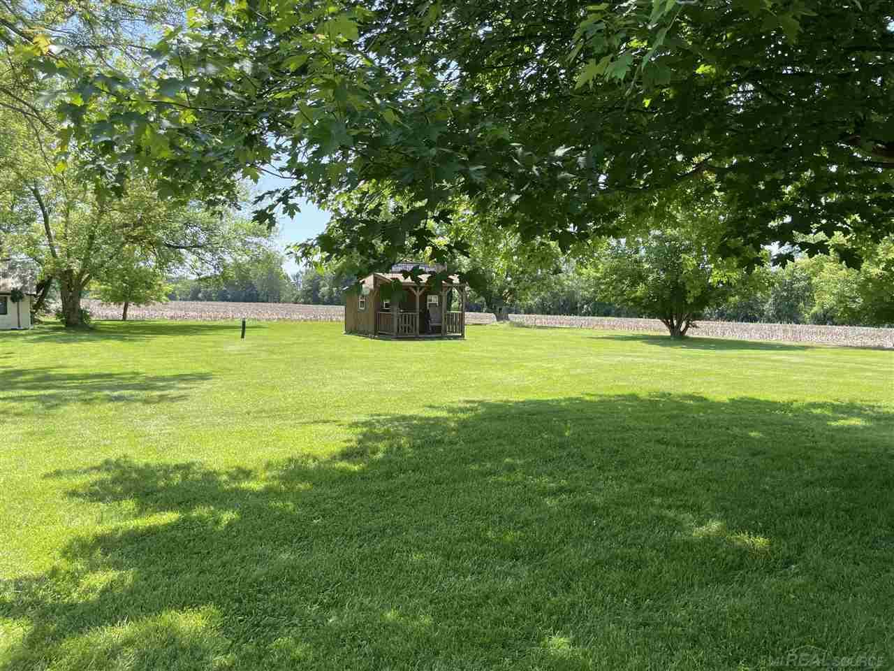 15959 Bryce Road Capac, MI 48014 - Photo 5 of 11