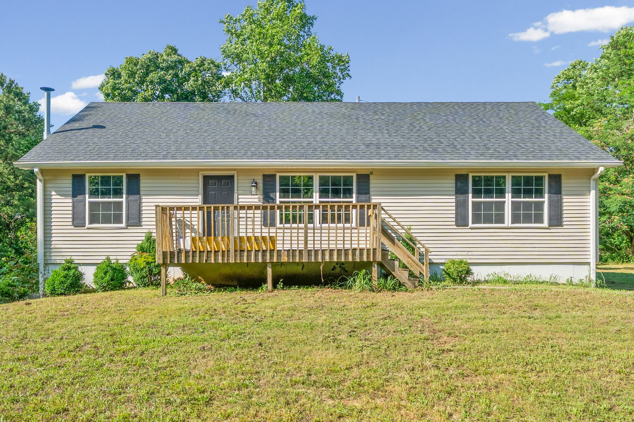 6190 Latham Road Hopkinsville, KY 42240 - Photo 1 of 34