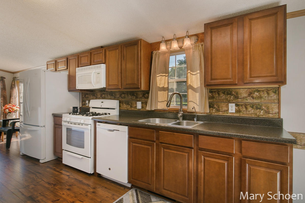 1951 North Marble Road Trufant, MI 49347 - Photo 10 of 30 Kitchen