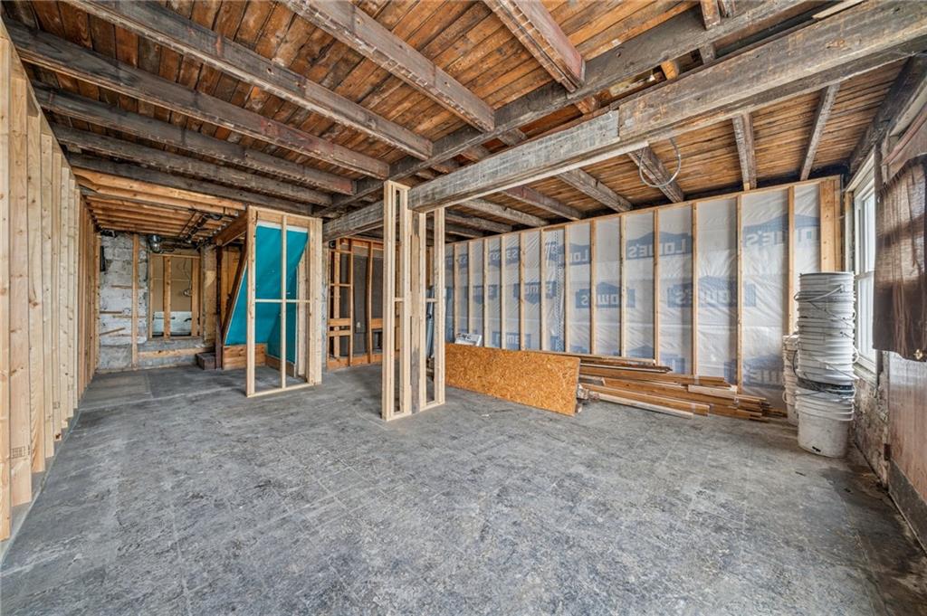 1160 Delaware Street Export, PA 15632 - Photo 7 of 27 a view of an empty room