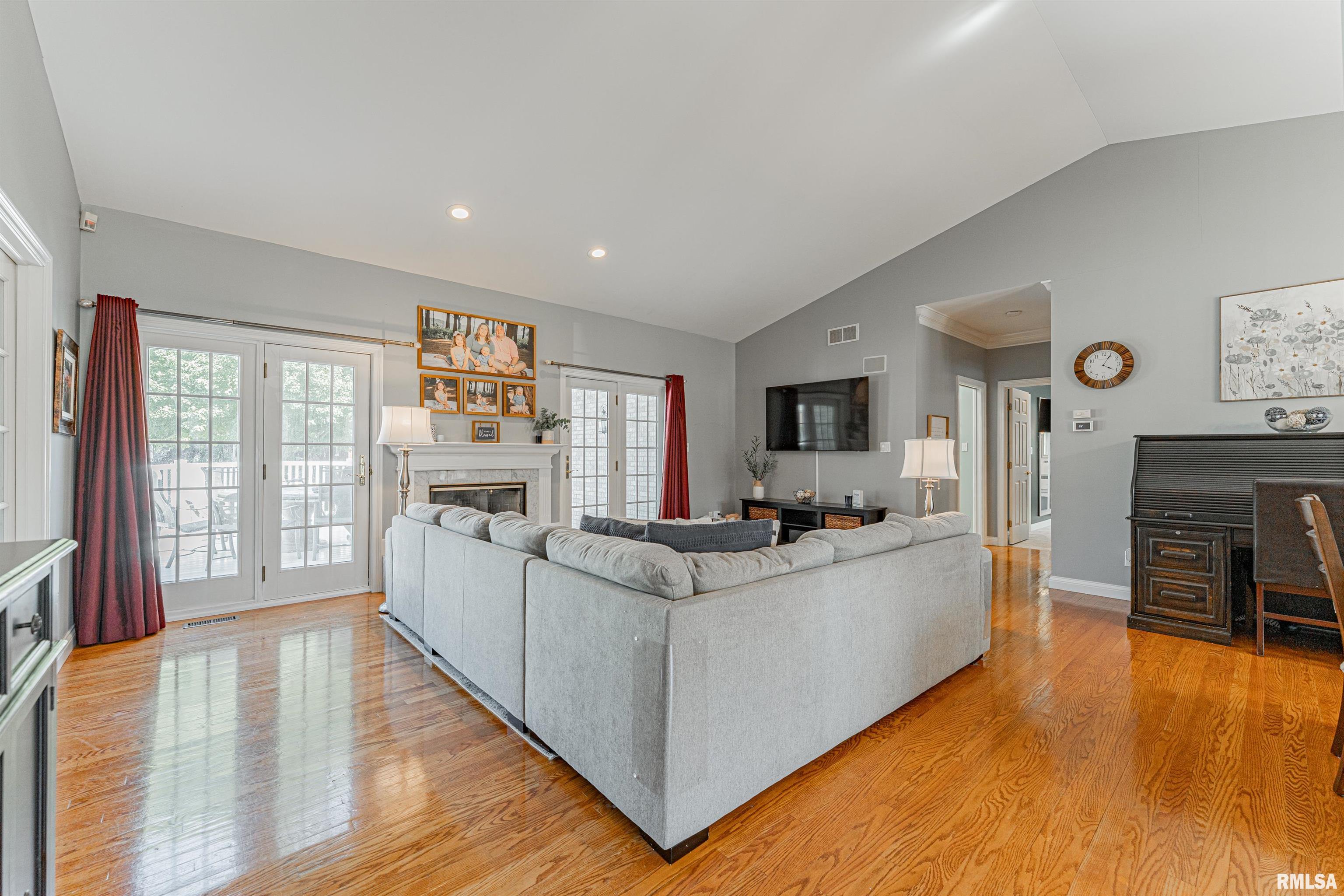 606 North Monroe Street Clinton, IL 61727 - Photo 8 of 50