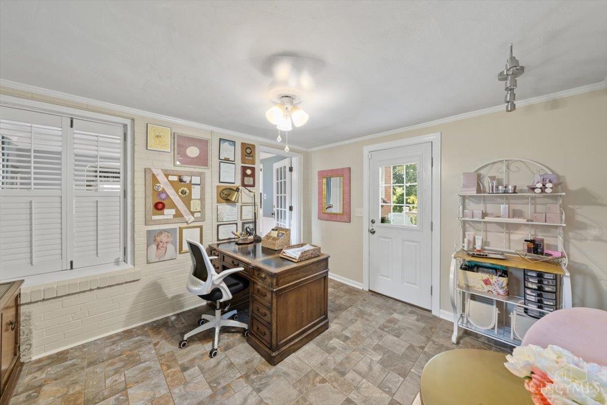5647 Euclid Road Cincinnati, OH 45236 - Photo 16 of 36 Gallery Image 16