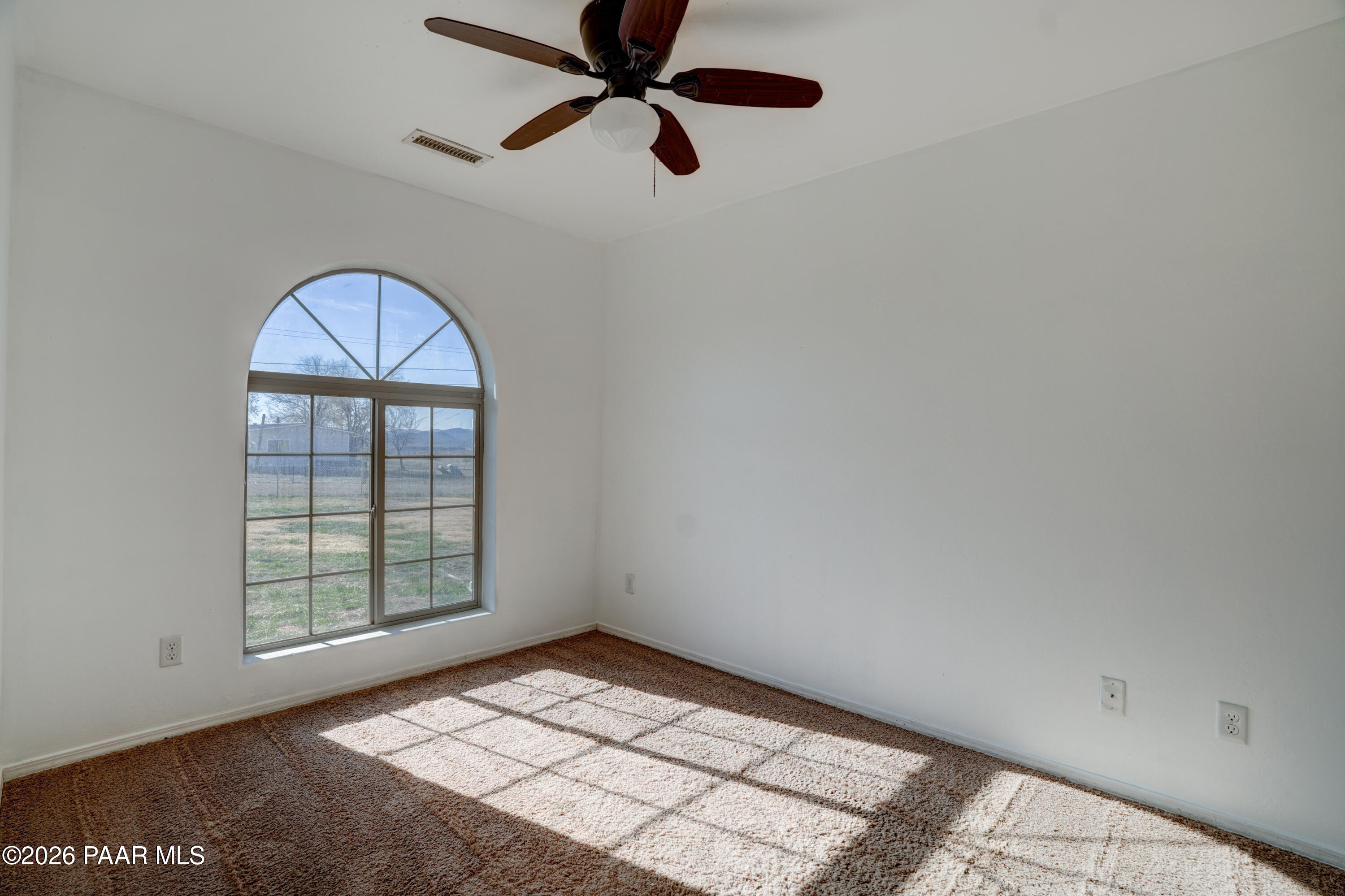 200 North Outback Road Dewey, AZ 86327 - Photo 17 of 34 Guest Bedroom 2