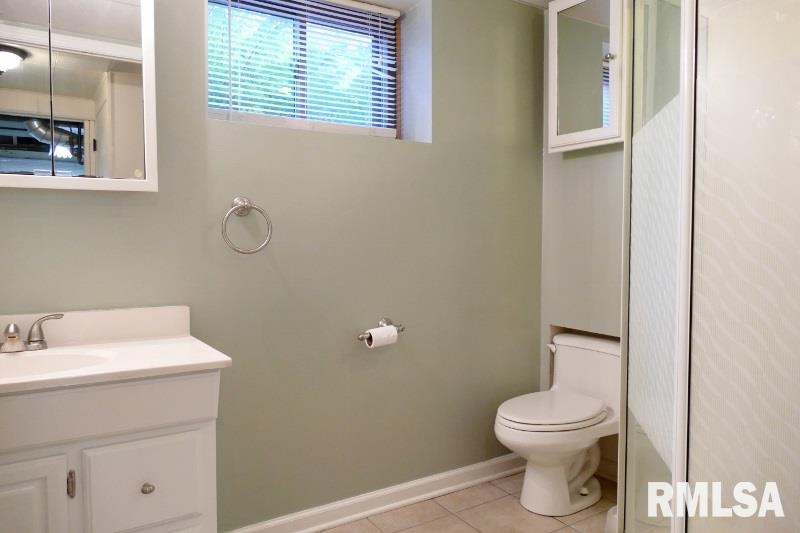 411 West Stonegate Road Peoria, IL 61614 - Photo 22 of 27 Gallery Image 22