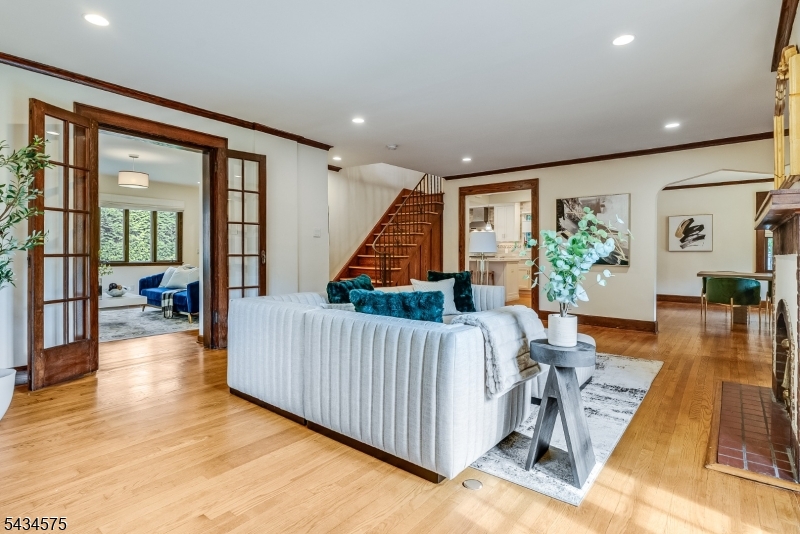 35 Woodland Road Short Hills, NJ 07078 - Photo 10 of 50