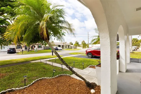$4,000 | 11145 Northwest 27th Street, Sunrise, FL 33322