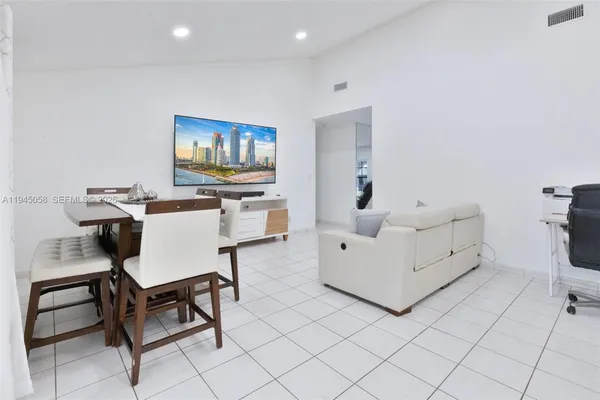 $4,000 | 11145 Northwest 27th Street, Sunrise, FL 33322