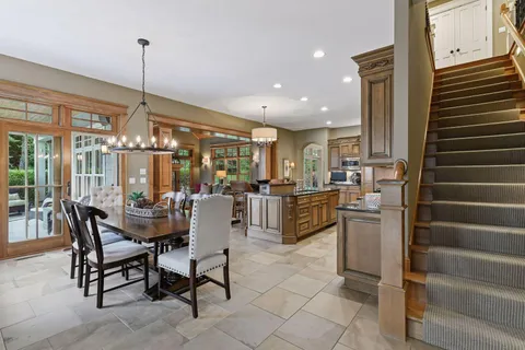 $2,995,000 | 440 Stubbs Bay Road North, Orono, MN 55356