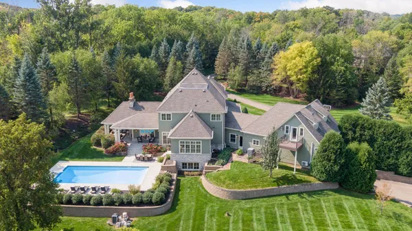 $2,995,000 | 440 Stubbs Bay Road North, Orono, MN 55356