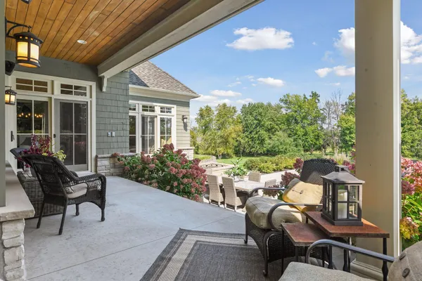 $2,995,000 | 440 Stubbs Bay Road North, Orono, MN 55356