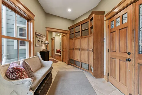 $2,995,000 | 440 Stubbs Bay Road North, Orono, MN 55356