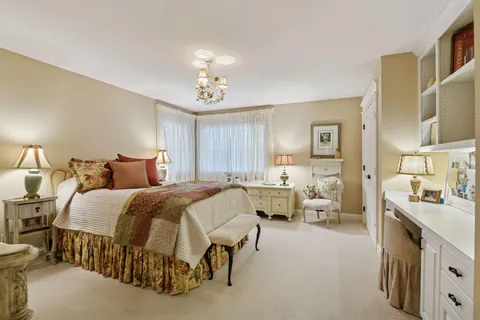 $2,995,000 | 440 Stubbs Bay Road North, Orono, MN 55356