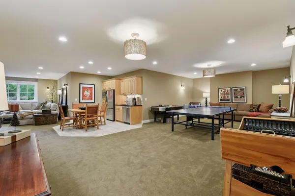 $2,995,000 | 440 Stubbs Bay Road North, Orono, MN 55356