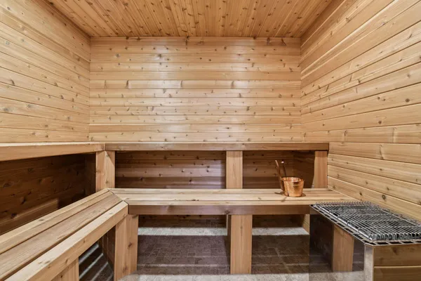 $2,995,000 | 440 Stubbs Bay Road North, Orono, MN 55356