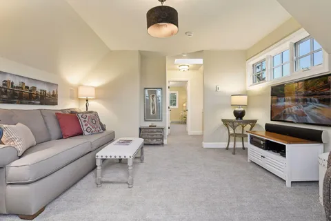 $2,995,000 | 440 Stubbs Bay Road North, Orono, MN 55356