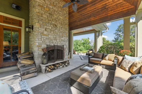 $2,995,000 | 440 Stubbs Bay Road North, Orono, MN 55356