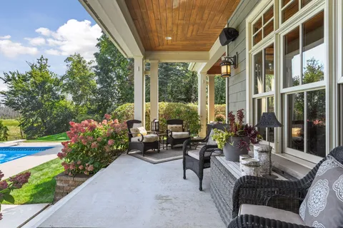 $2,995,000 | 440 Stubbs Bay Road North, Orono, MN 55356