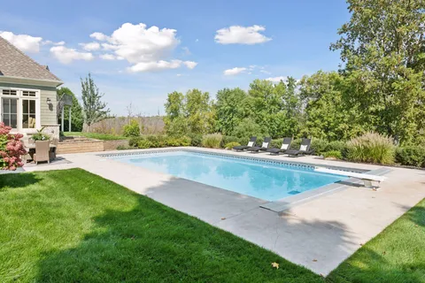 $2,995,000 | 440 Stubbs Bay Road North, Orono, MN 55356