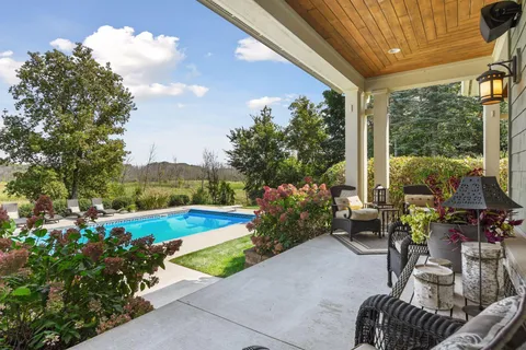 $2,995,000 | 440 Stubbs Bay Road North, Orono, MN 55356