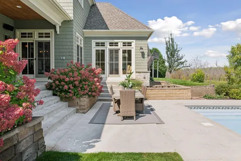 $2,995,000 | 440 Stubbs Bay Road North, Orono, MN 55356