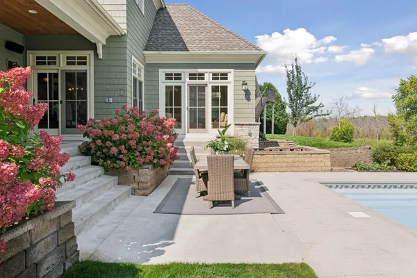 $2,995,000 | 440 Stubbs Bay Road North, Orono, MN 55356