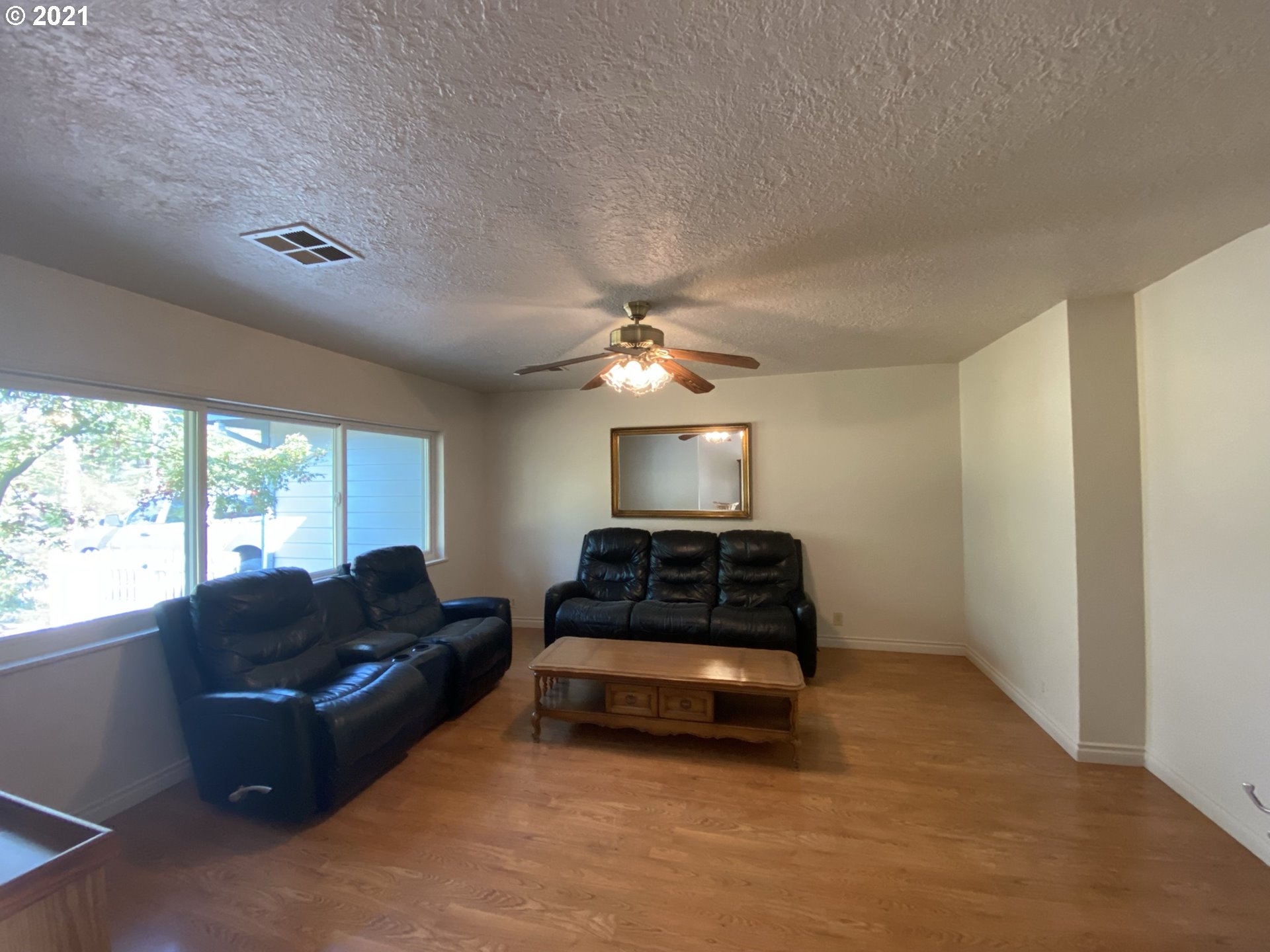 39971 Gates School Road Gates, OR 97346 - Photo 11 of 32 Gallery Image 11