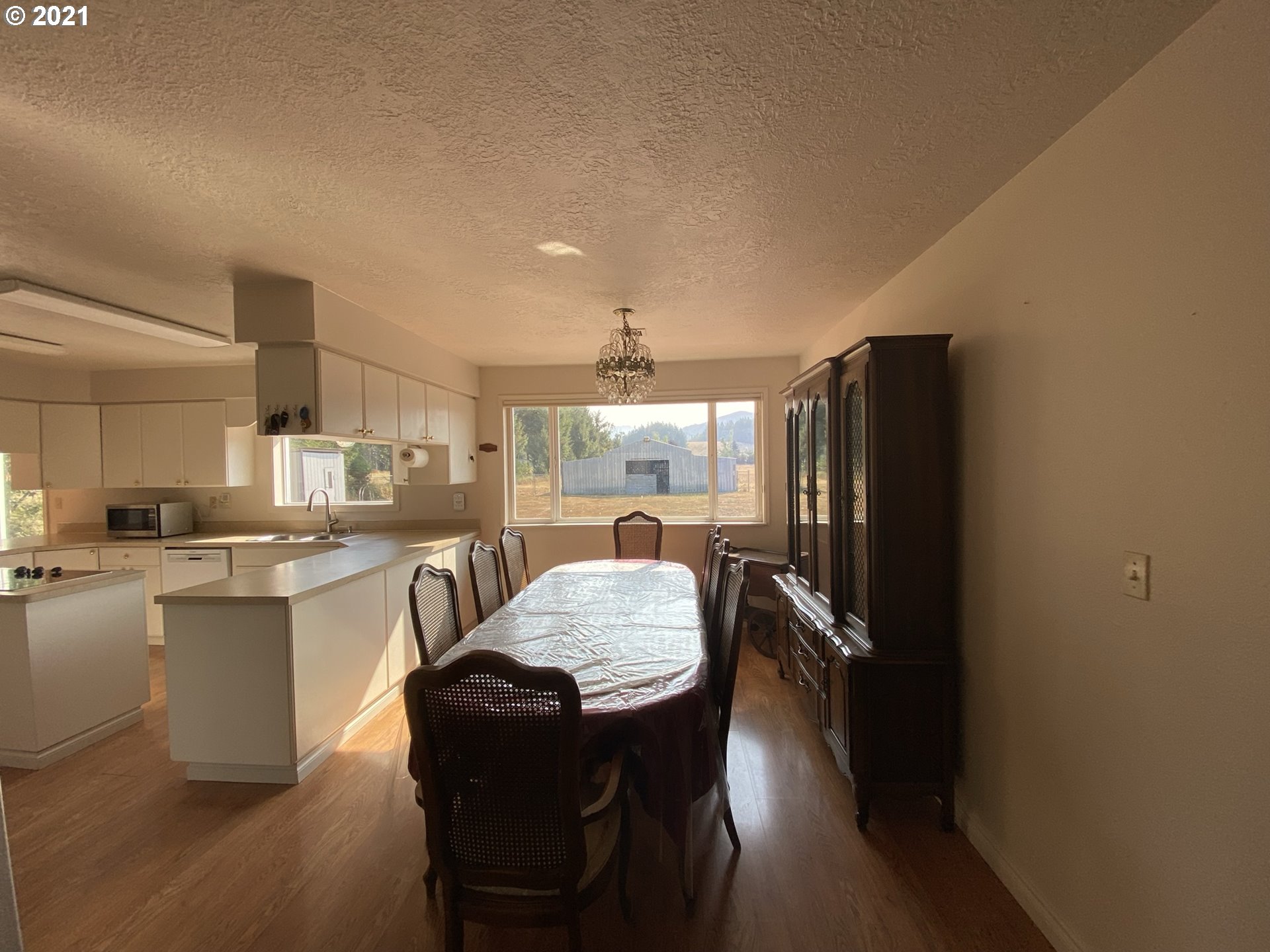 39971 Gates School Road Gates, OR 97346 - Photo 9 of 32 Gallery Image 9