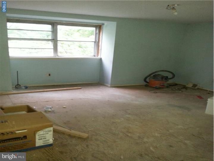 1306 Rainer Road Brookhaven, PA 19015 - Photo 3 of 7 Gallery Image 3