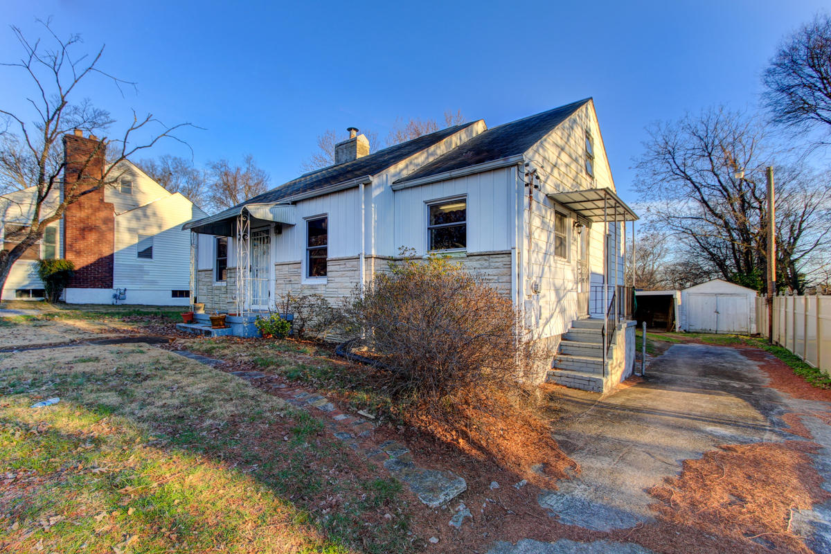 2418 Buffat Mill Road Knoxville, TN 37917 - Photo 2 of 16 Positive Perceptions (2)