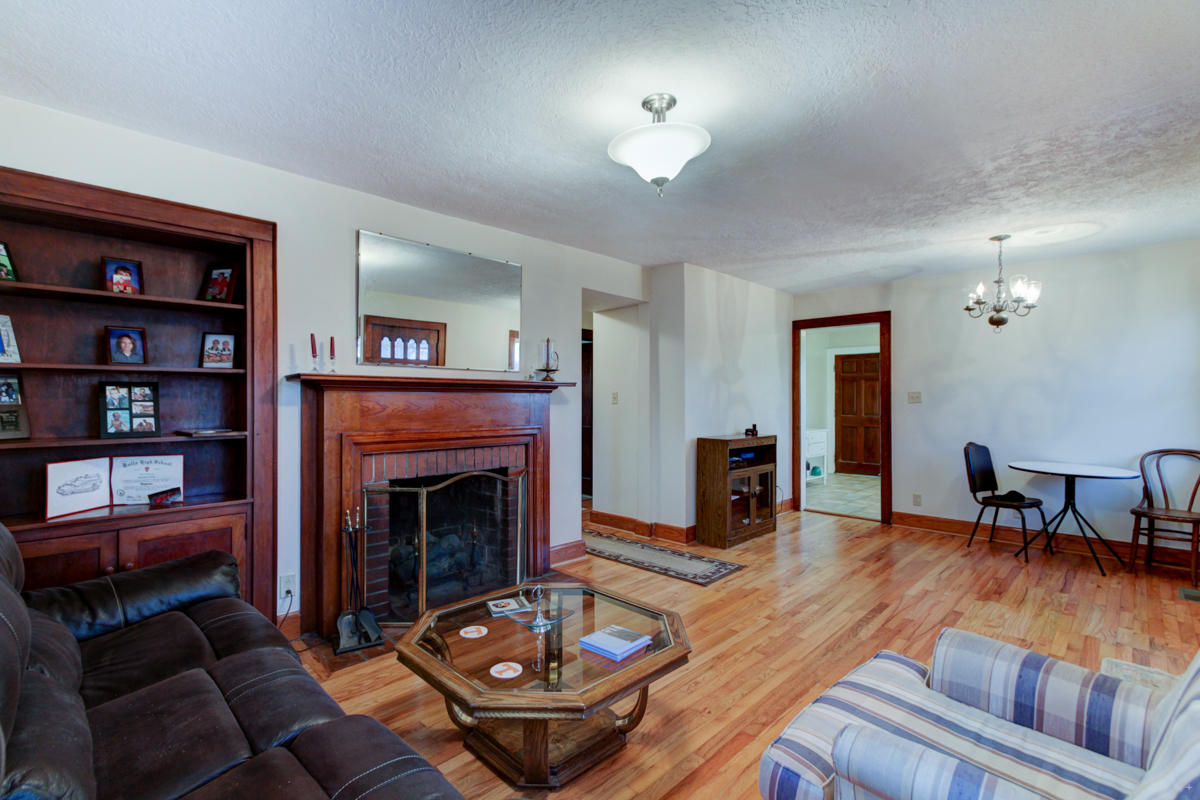 2418 Buffat Mill Road Knoxville, TN 37917 - Photo 3 of 16 Positive Perceptions (13)