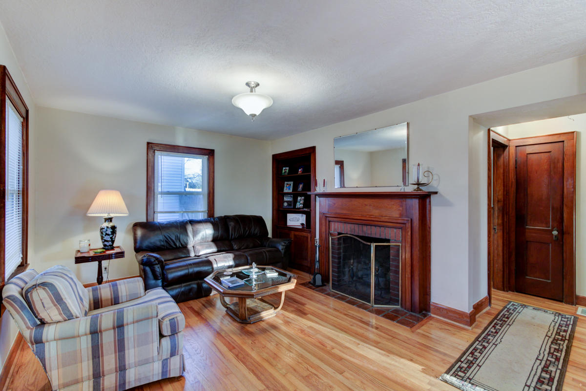 2418 Buffat Mill Road Knoxville, TN 37917 - Photo 5 of 16 Positive Perceptions (4)