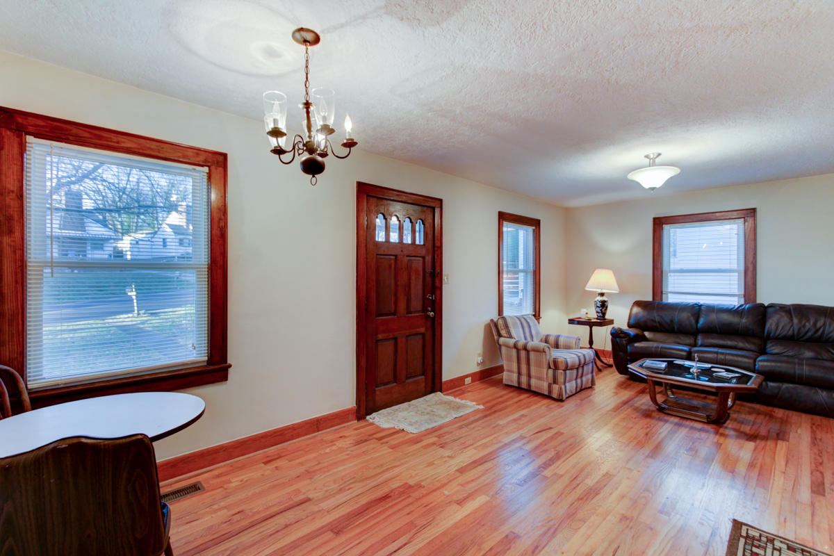 2418 Buffat Mill Road Knoxville, TN 37917 - Photo 7 of 16 Positive Perceptions (9)