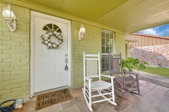 $160,000 | 17018 Blairwood Drive, Houston, TX 77049