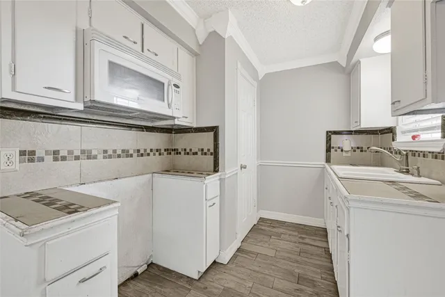 $160,000 | 17018 Blairwood Drive, Houston, TX 77049