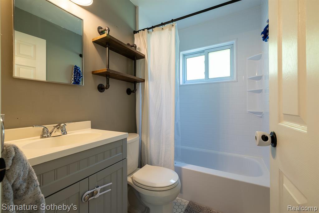 30340 Joy Road Livonia, MI 48150 - Photo 12 of 17 Gallery Image 12