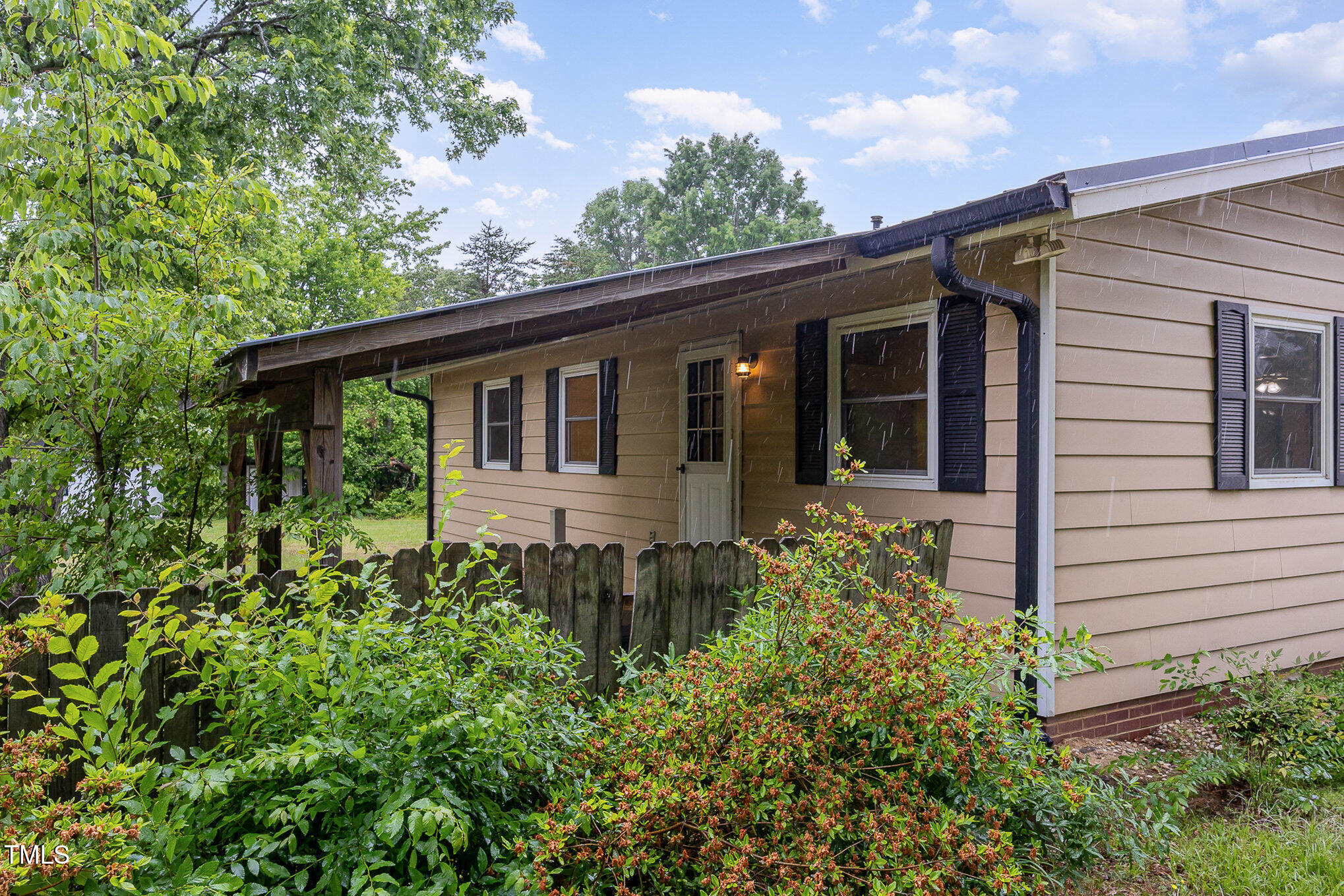 1012 Roxboro Road Haw River, NC 27258 - Photo 20 of 31 Covered patio