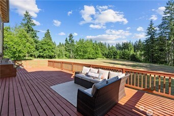 16925 Southeast 224th Street Kent, WA 98042 - Photo 21 of 21 a view of sitting area on roof deck