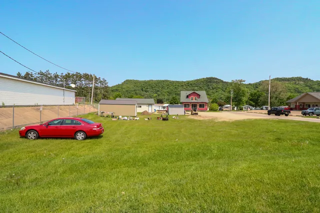 $250,000 | 4625 Mormon Coulee Road, La Crosse, WI 54601