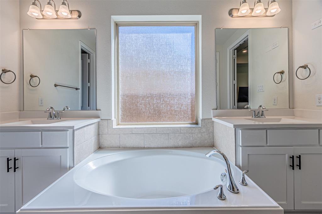 1484 Primrose Place Haslet, TX 76052 - Photo 21 of 40