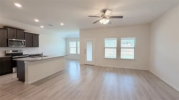 $1,995 | 916 Cherry Blossom Street, Anna, TX 75409