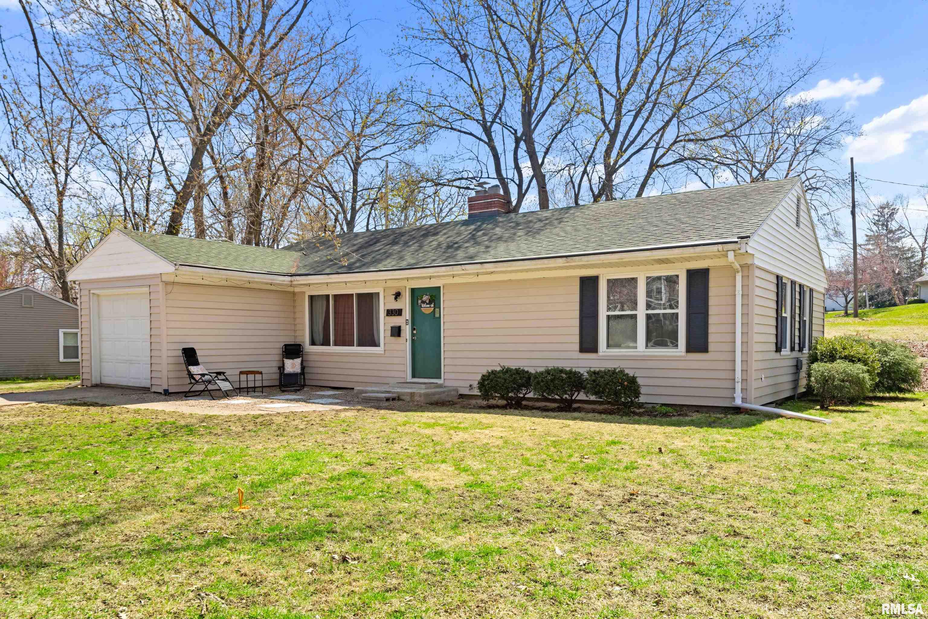 330 West Stonegate Road Peoria, IL 61614 - Photo 2 of 35 Gallery Image 2