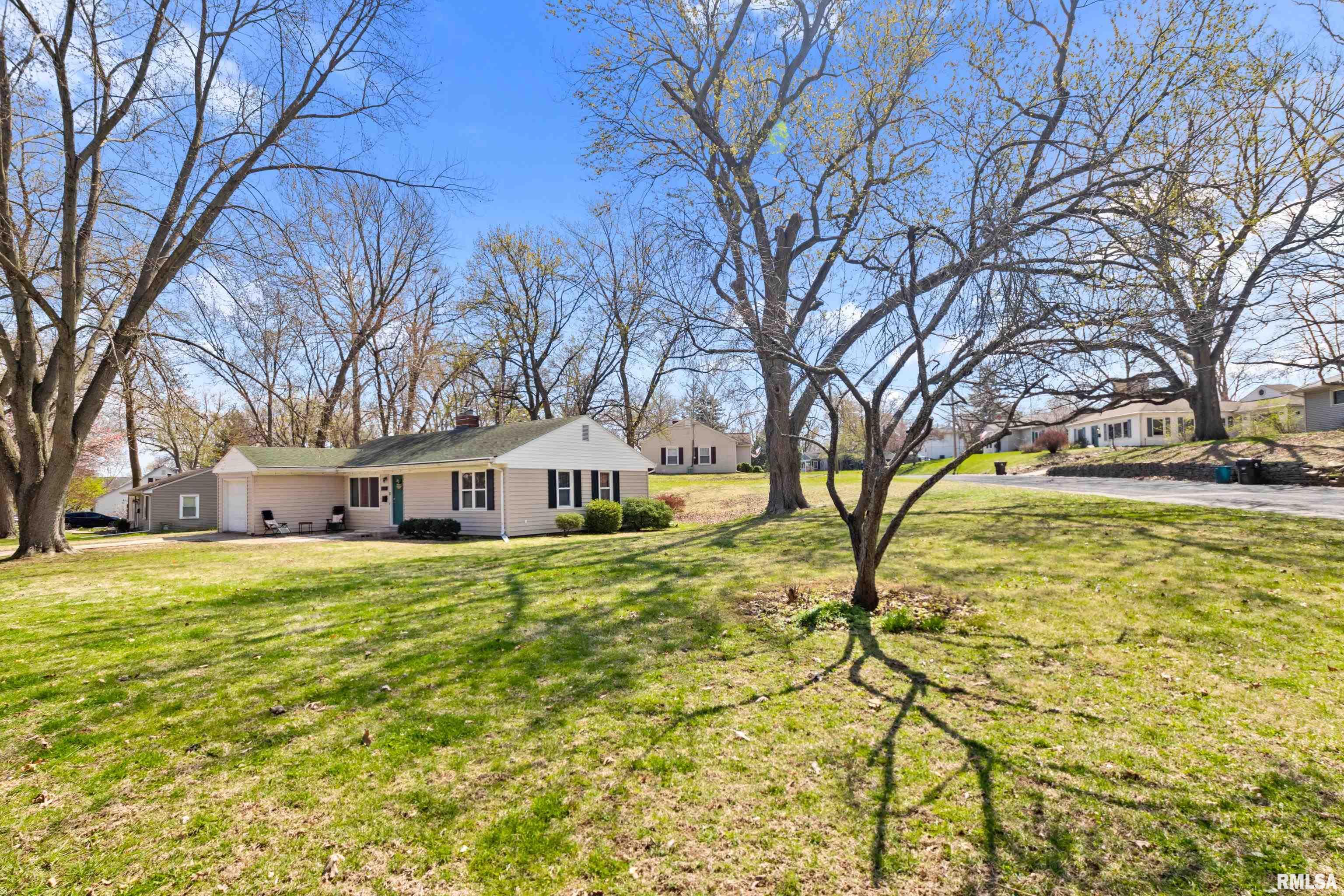 330 West Stonegate Road Peoria, IL 61614 - Photo 35 of 35 Gallery Image 35