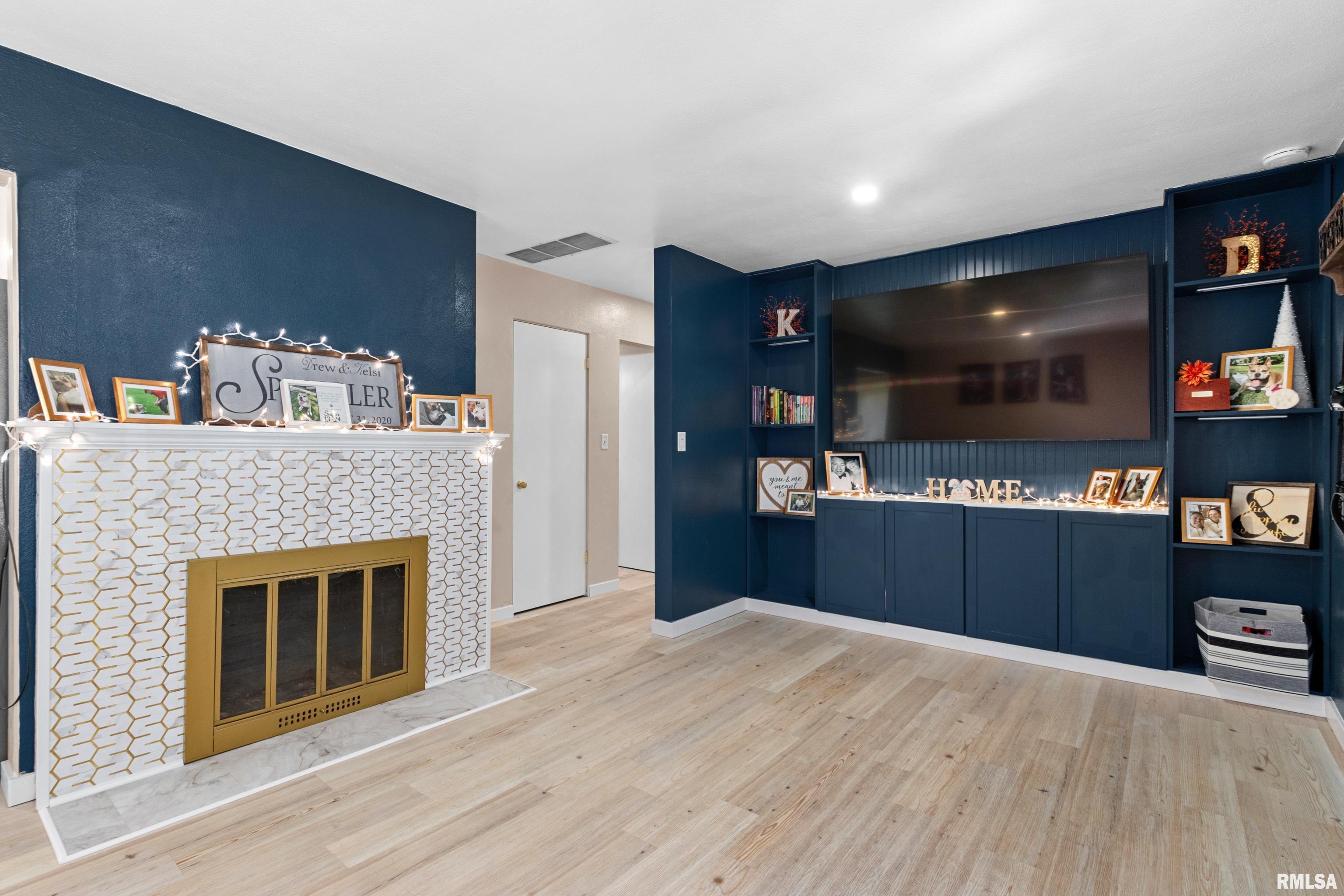 330 West Stonegate Road Peoria, IL 61614 - Photo 7 of 35 Gallery Image 7