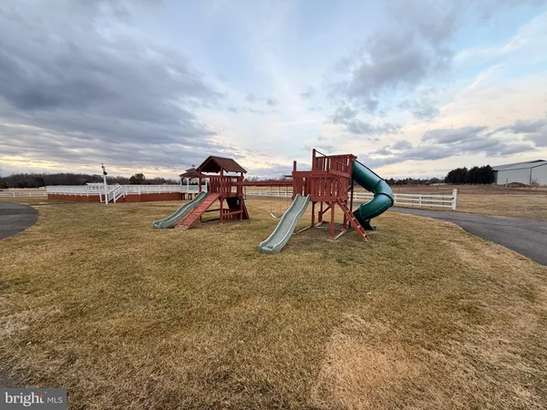 a view of a entertaining space